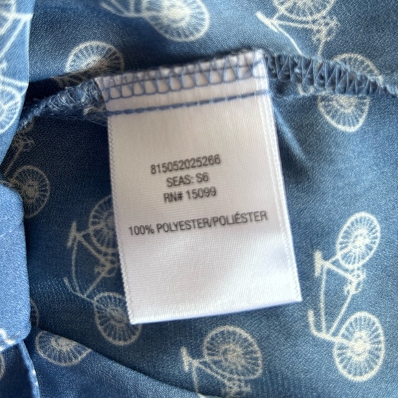 Size M Bongo Bicycle Shirt 🚲 - Picture 4 of 4